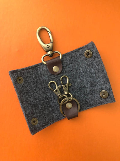 Felt Key Chain - Shadow Grey